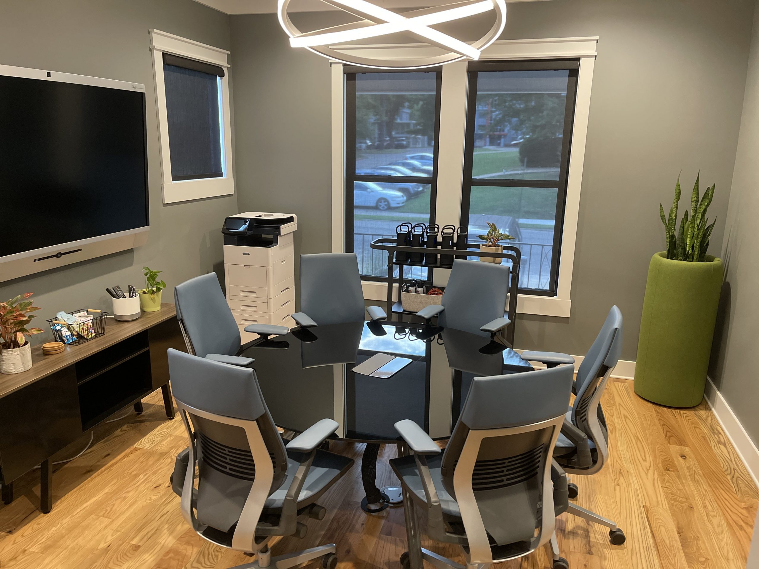 Featured image for “Office Space for Small Teams in Memphis (Without the Five-Year Lease)”