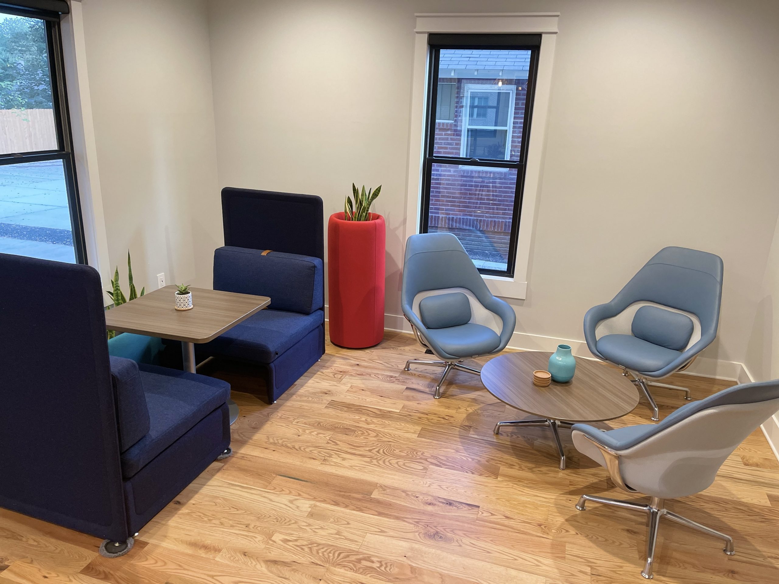 Featured image for “Coworking Day Pass in Memphis: What You Get for a Day”